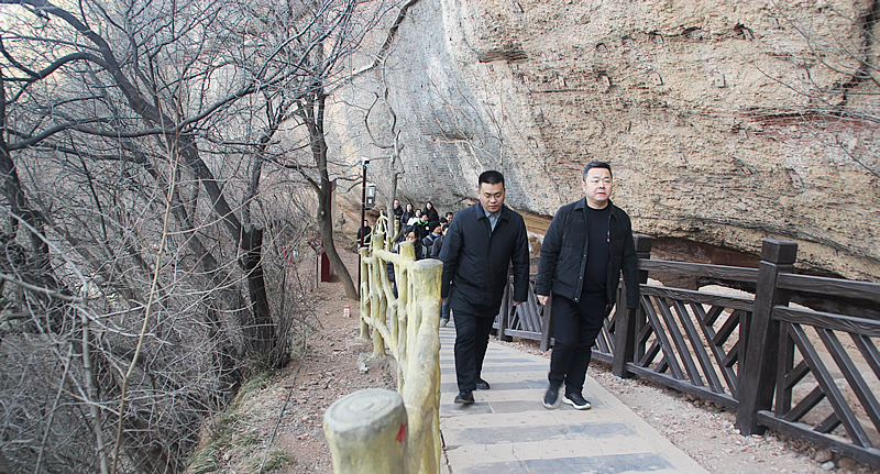 ��늚��~���ս��F��֮��4