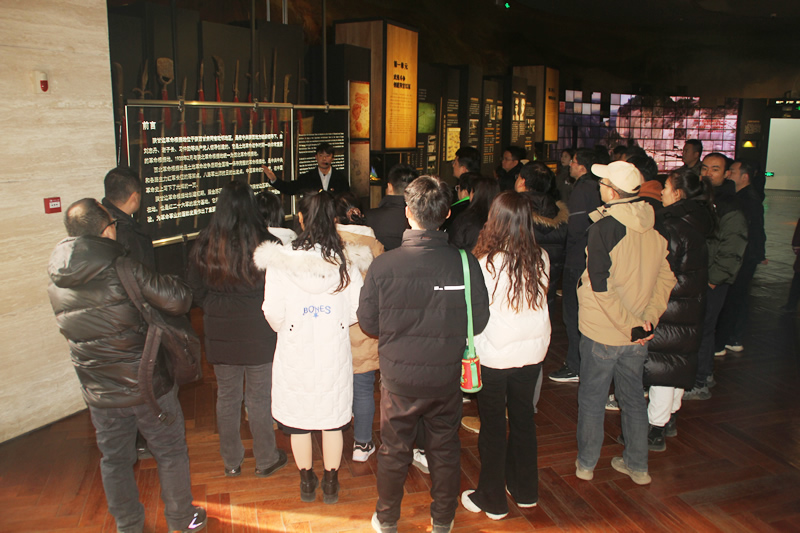 ��늚��~���ս��F��֮��9